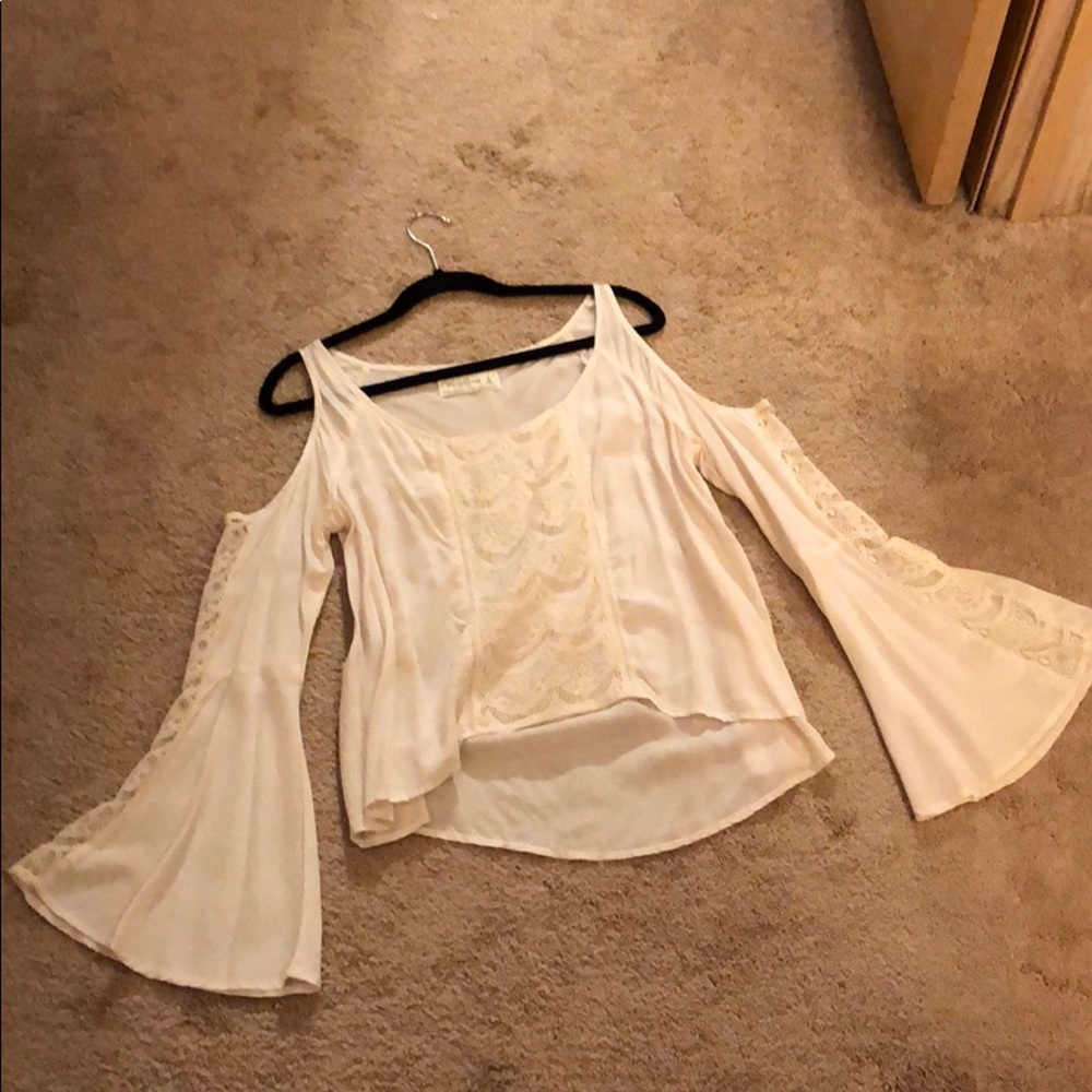 Abercrombie Cold shoulder lace blouse